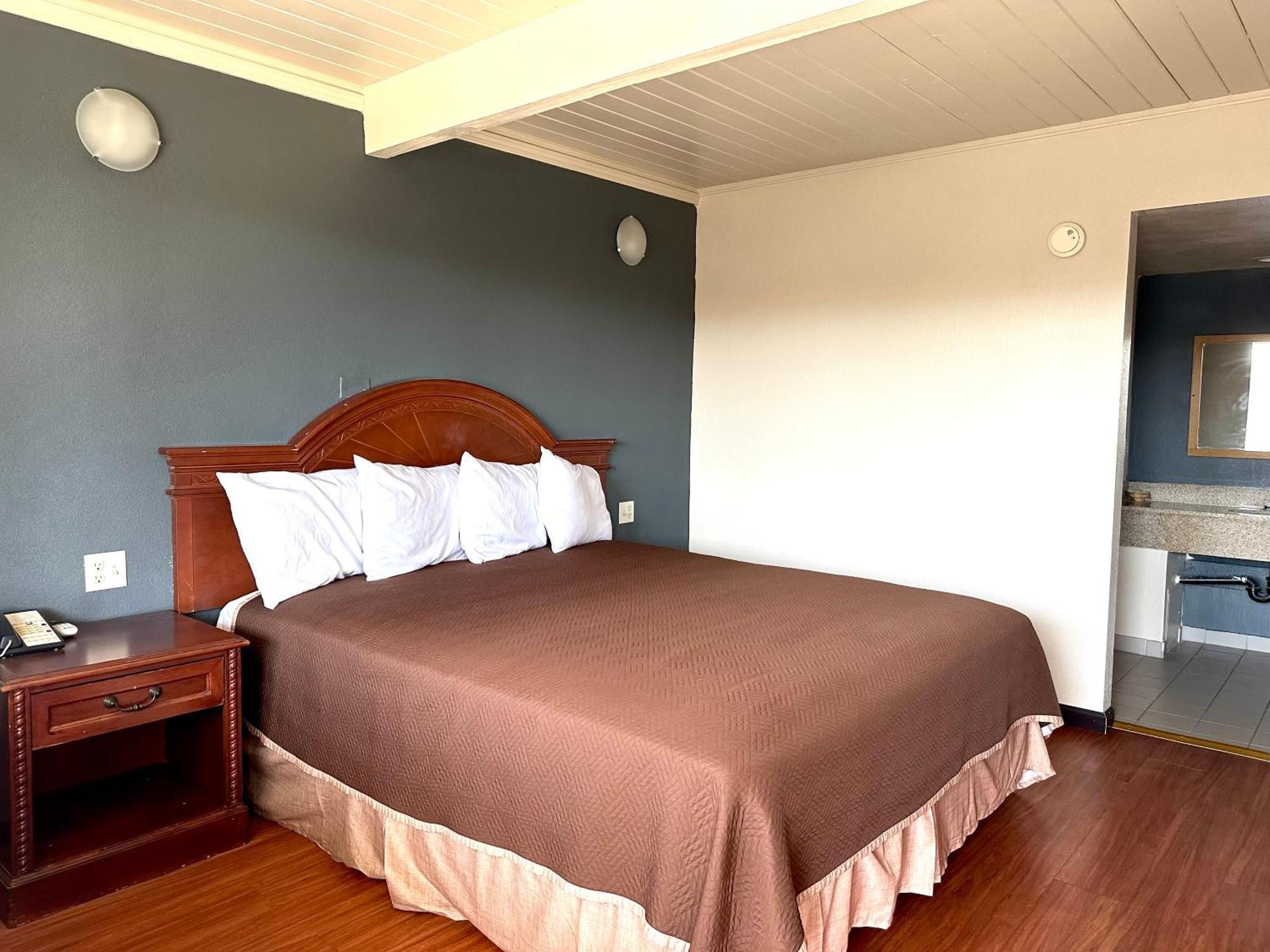 Regency Inn Fresno Dış mekan fotoğraf